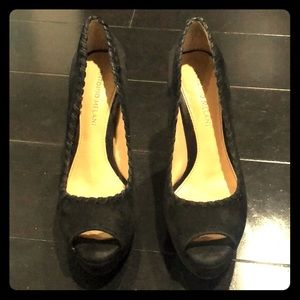 Comfortable black suede pumps. Good condition!